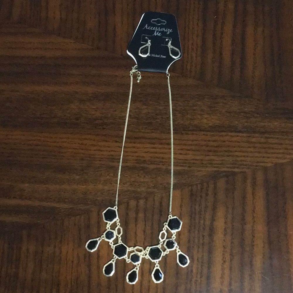 Black & Gold statement necklace & earrings set